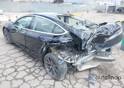 2018 Tesla Model 3 from USA, damaged, VIN 5YJ3E1EA4JF070268